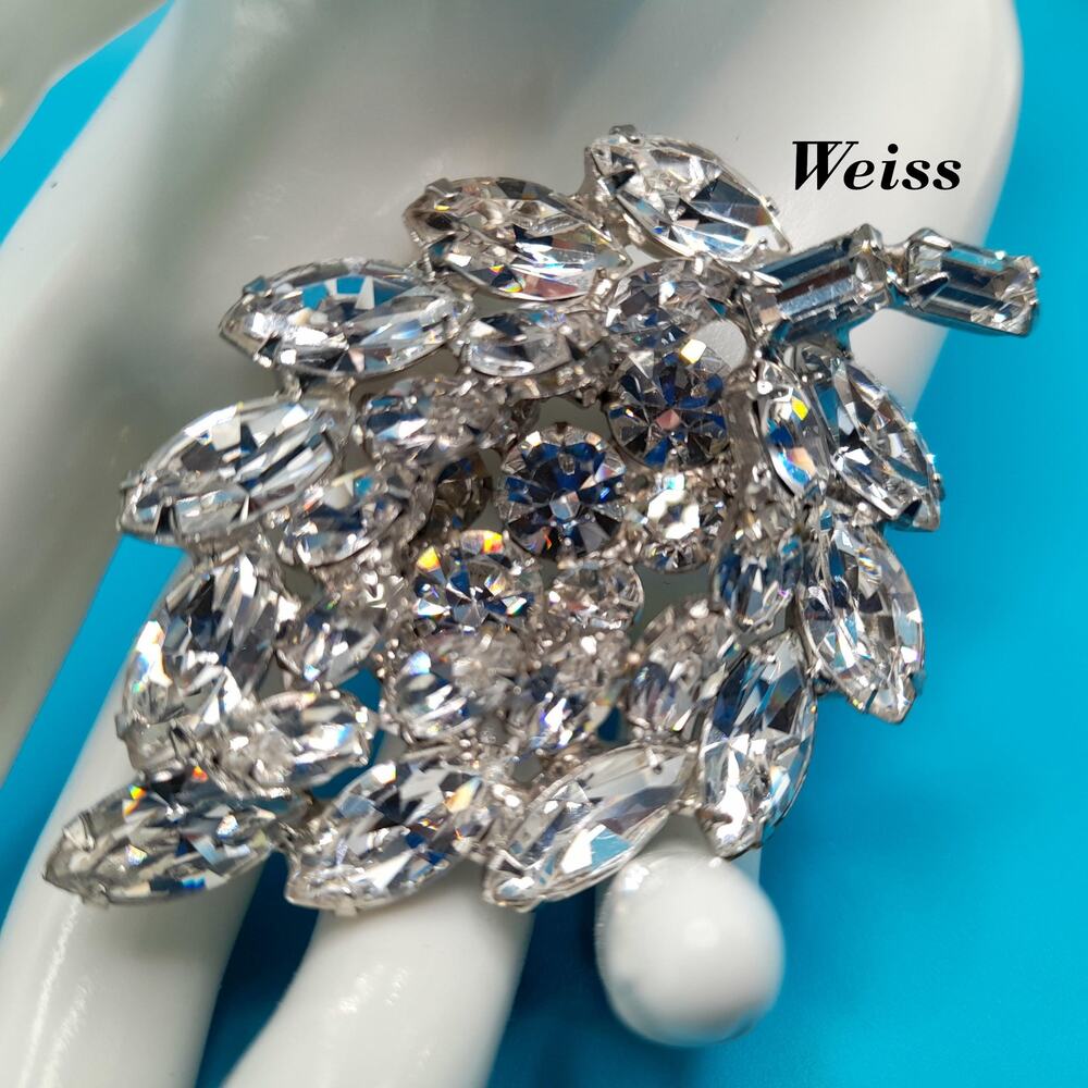 Vintage Weiss Clear Rhinestone Brooch Rhodium Floral Spray 1960s